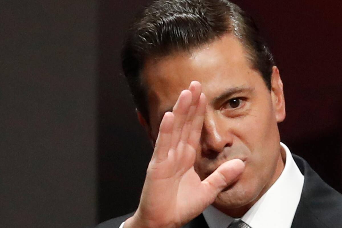 "FGR tiene que citar a declarar a Peña Nieto y a Calderón por caso Lozoya": AMLO