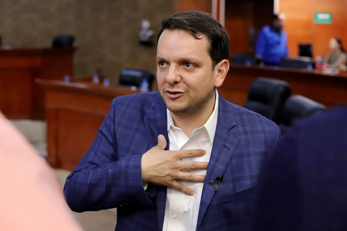Carlos Torres niega vínculos criminales tras señalamientos de Estados Unidos