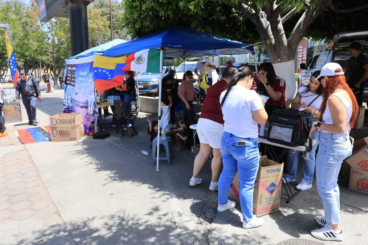 La colecta de víveres, medicamentos y artículos de primera necesidad continuará en distintos puntos de Tijuana para apoyar a las personas afectadas por los recientes terremotos en Venezuela. Foto: Sergio Ortiz