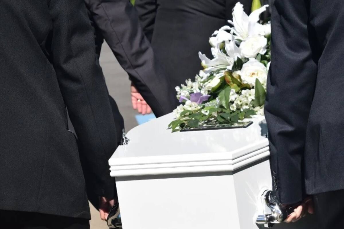 Por Covid-19 suspenden temporalmente servicios funerarios en San Luis Potosí