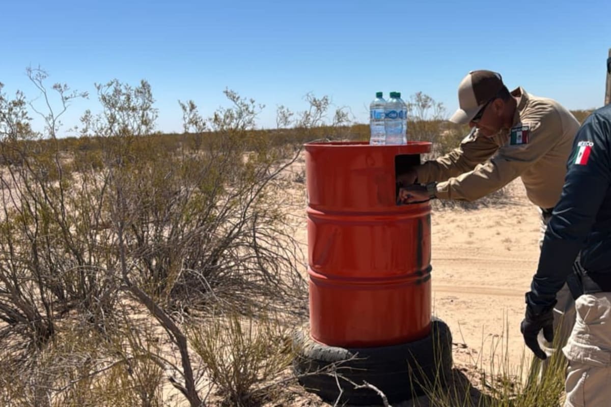 Reparten agua y electrolitos en la “ruta del migrante” ante el riesgo por calor extremo