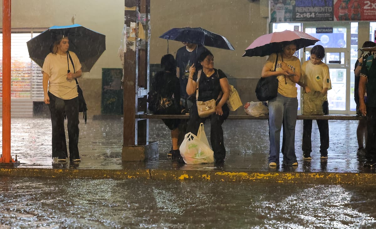 El SMN pronosticó lluvias fuertes a intensas en distintas regiones de México entre el 28 y el 30 de julio de 2026. Imagen ilustrativa.