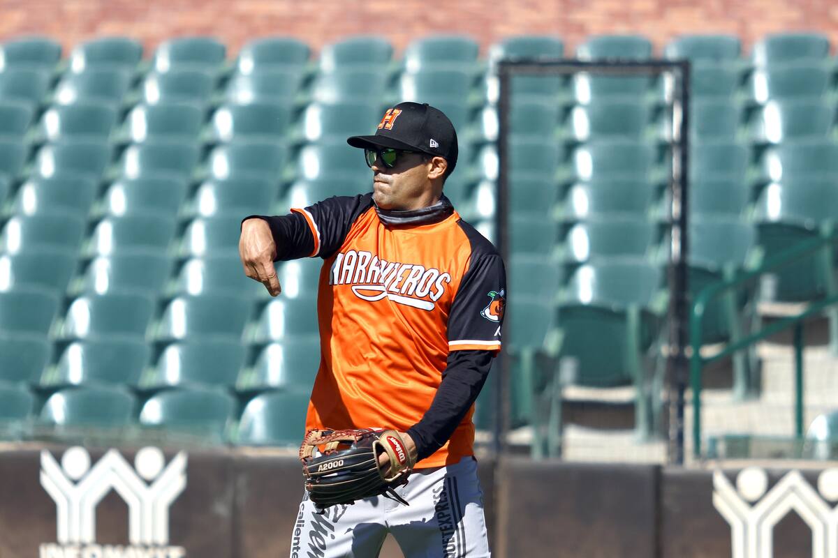 Busca Maxwell León una oportunidad más con Naranjeros
