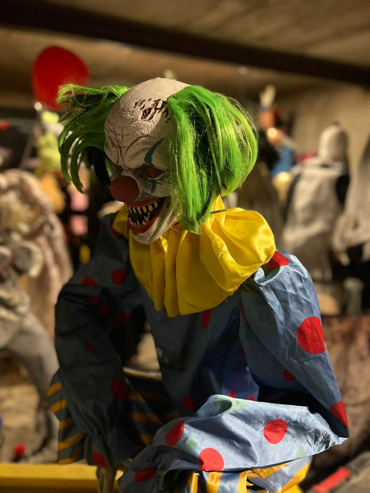 Conocida por su colección de más de 50 figuras animatrónicas, incluirá este año personajes nuevos como Valak (la monja), Gremlin y Leprechaun. Fotos:Cortesía