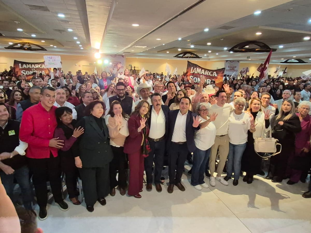 Ante representantes sociales, líderes sindicales y ciudadanía en
general, Javier Lamarque sostuvo que el cambio que vive el País surgió como resultado de años de organización, perseverancia y trabajo de base. Foto: GH
