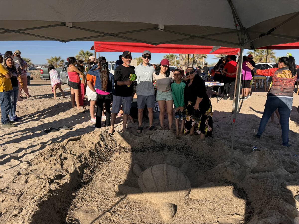 Así disfrutan la Semana Santa en Puerto Libertad. | Crédito: Especial