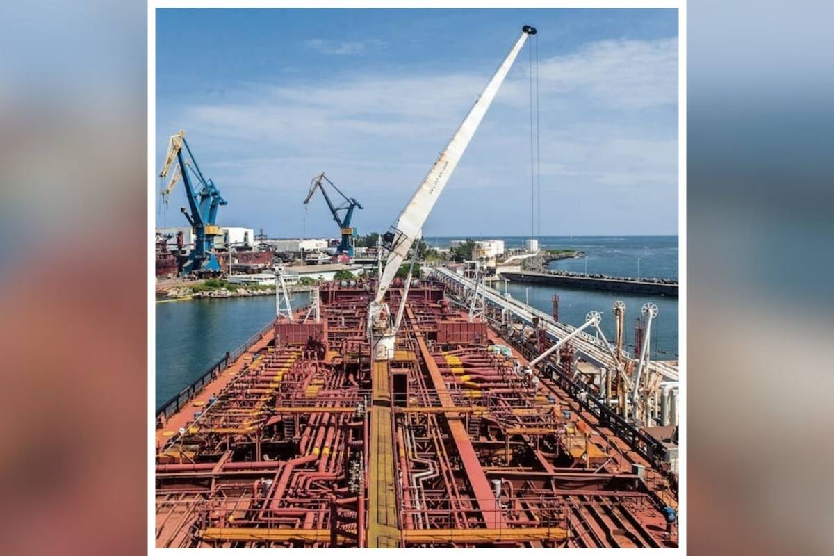 México envía 400 mil barriles de crudo a cuba para ayudar ante crisis energética