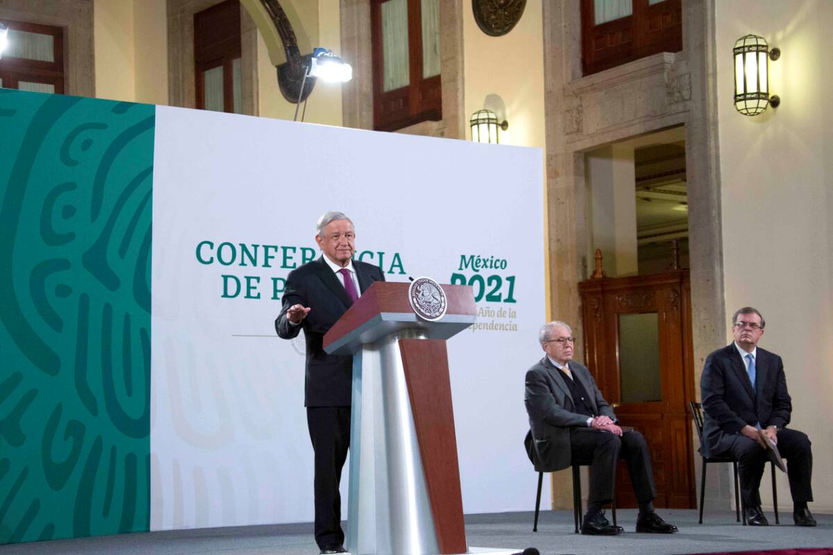 AMLO recomienda a partidos no postular a quienes tengan carpetas de investigación abiertas