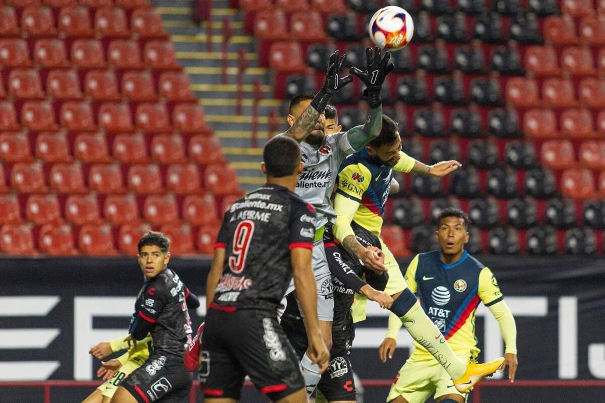 América derrota a Xolos y le sigue el paso a Cruz Azul