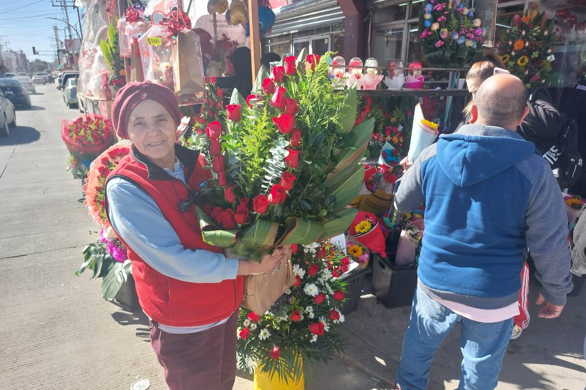 Brígida se casó hace 48 años el Día del Amor en Nogales