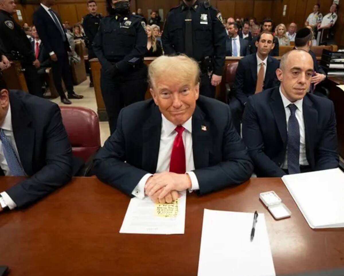 Donald Trump en su juicio penal en el Tribunal Supremo del Estado de Nueva York. / EFE.