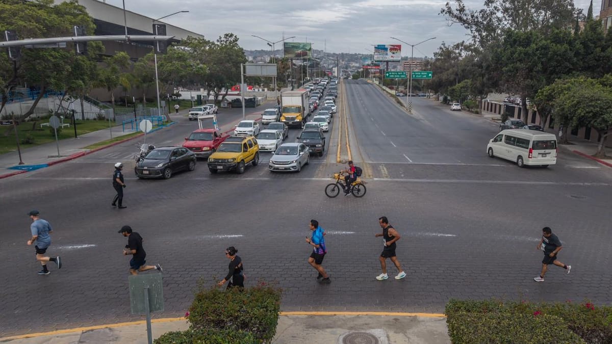 La competencia salió del CREA y recorrió cinco kilómetros por Zona Río; Eduardo Amezcua y María Fernanda Sauceda fueron los ganadores de ambas ramas. Foto: Border Zoom.
