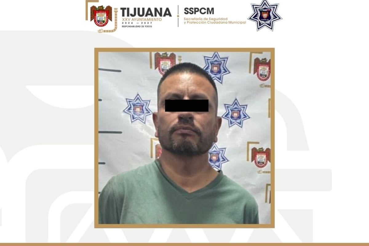 Detienen a policía municipal por daños en propiedad privada y amenazas