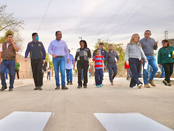Calle 12 de Octubre en Nueva Esperanza, Hermosillo, recibe pavimentación tras más de 20 años de gestiones comunitarias