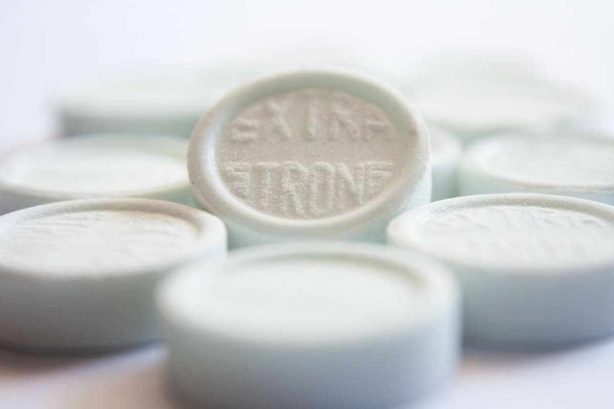 ¿Para qué sirve la Aspirina? Beneficios y usos médicos que van más allá del dolor de cabeza