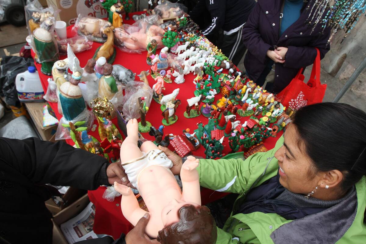 Van 300 solicitudes de permiso para ventas navideñas