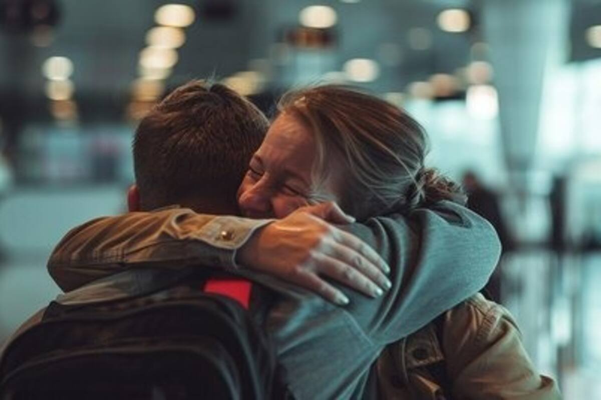 El regalo más preciado: se reúne con su hermano tras una década de separación