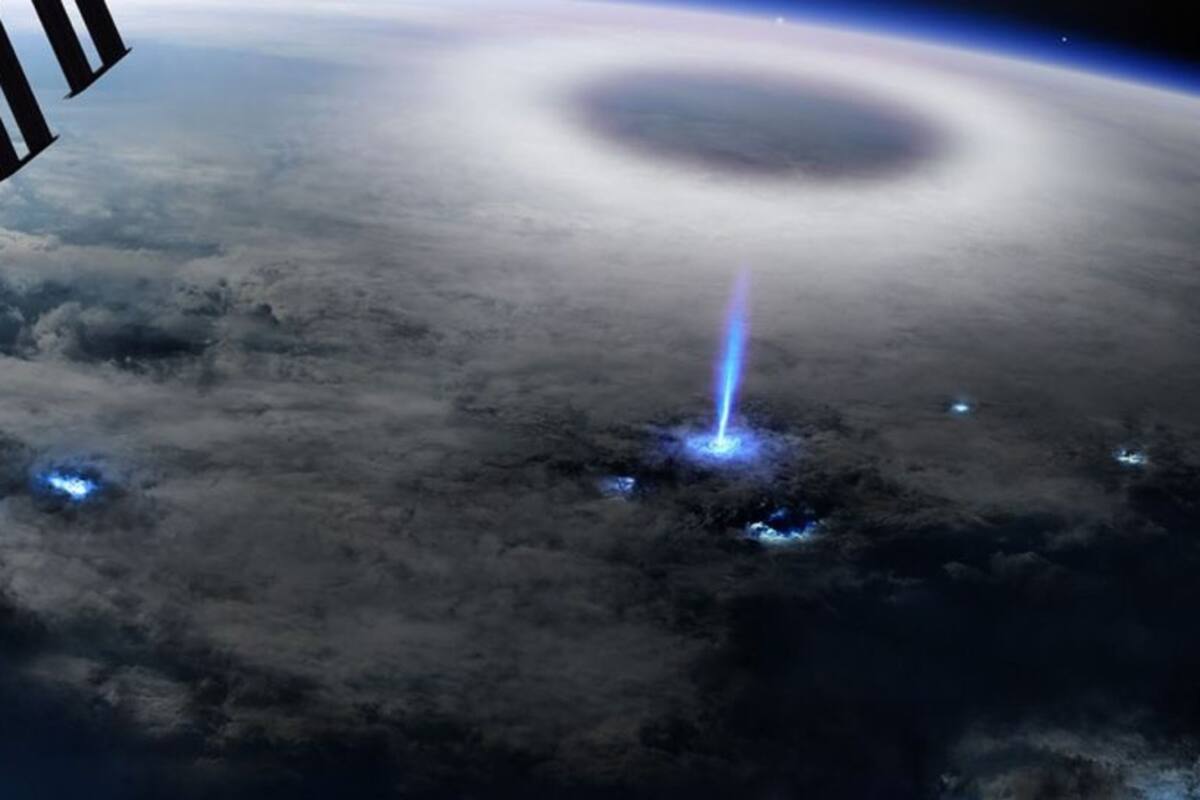 Captan por primera vez un rayo azul en la Tierra