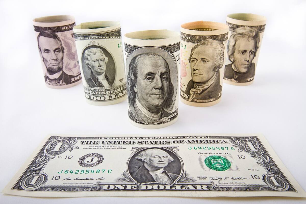 Peso gana tras anuncio de posible retraso de arancel