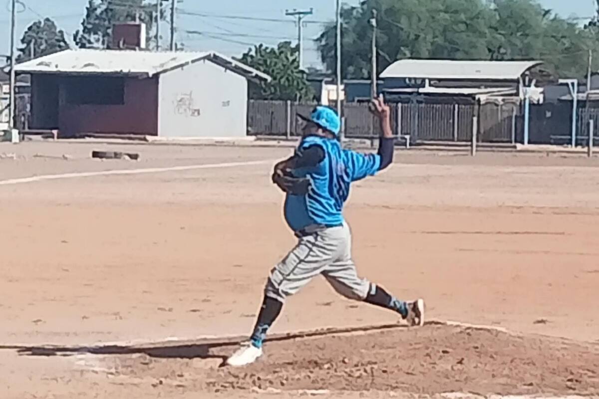 Julio Contreras lideró triunfo de Rockies