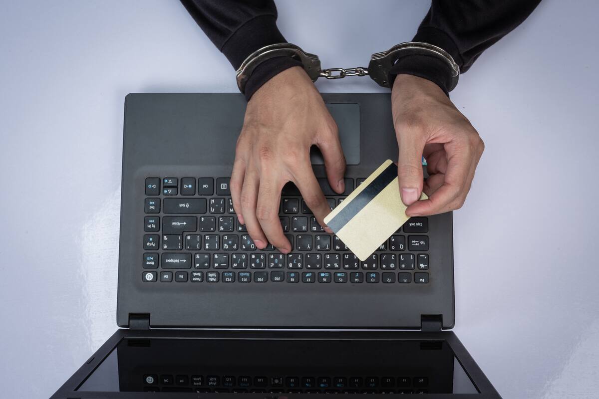 ¿Cómo te afecta financieramente el robo de identidad?
