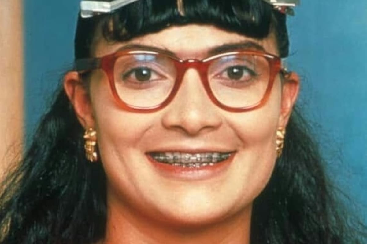 FOTO: ¡IMPACTANTE! Protagonista de “Yo Soy Betty la Fea” se desnuda en revista para caballeros y crea polémica entre el público