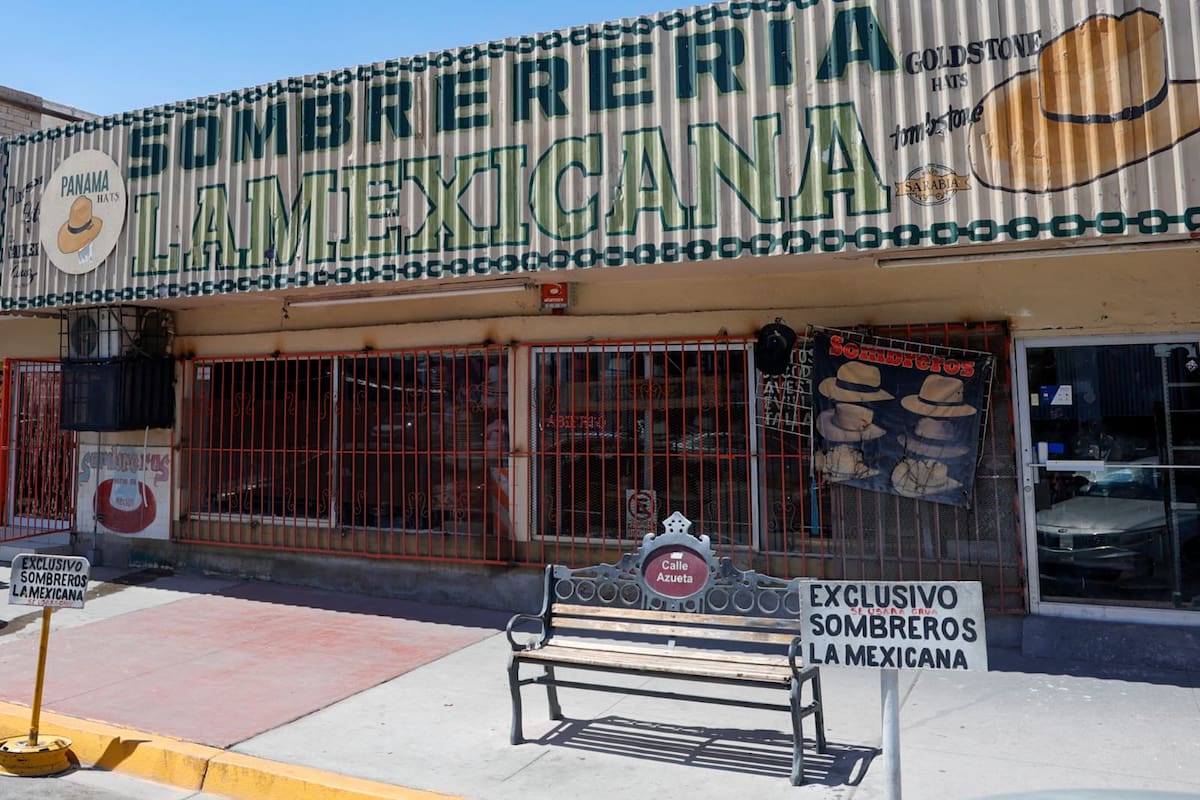 El oficio que pasa de padre a hijo: 30 años haciendo sombreros en el corazón de Mexicali