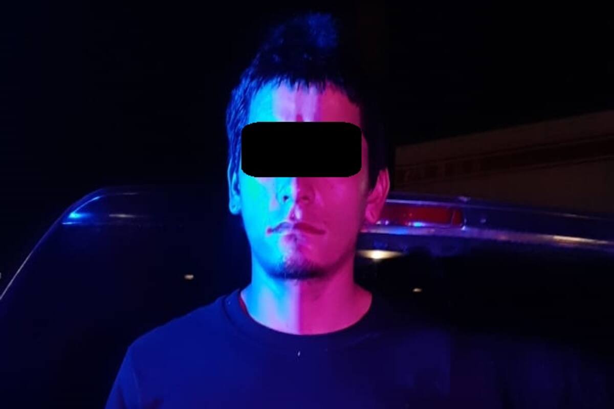 Arrestan a hombre por robar plantas de ornato