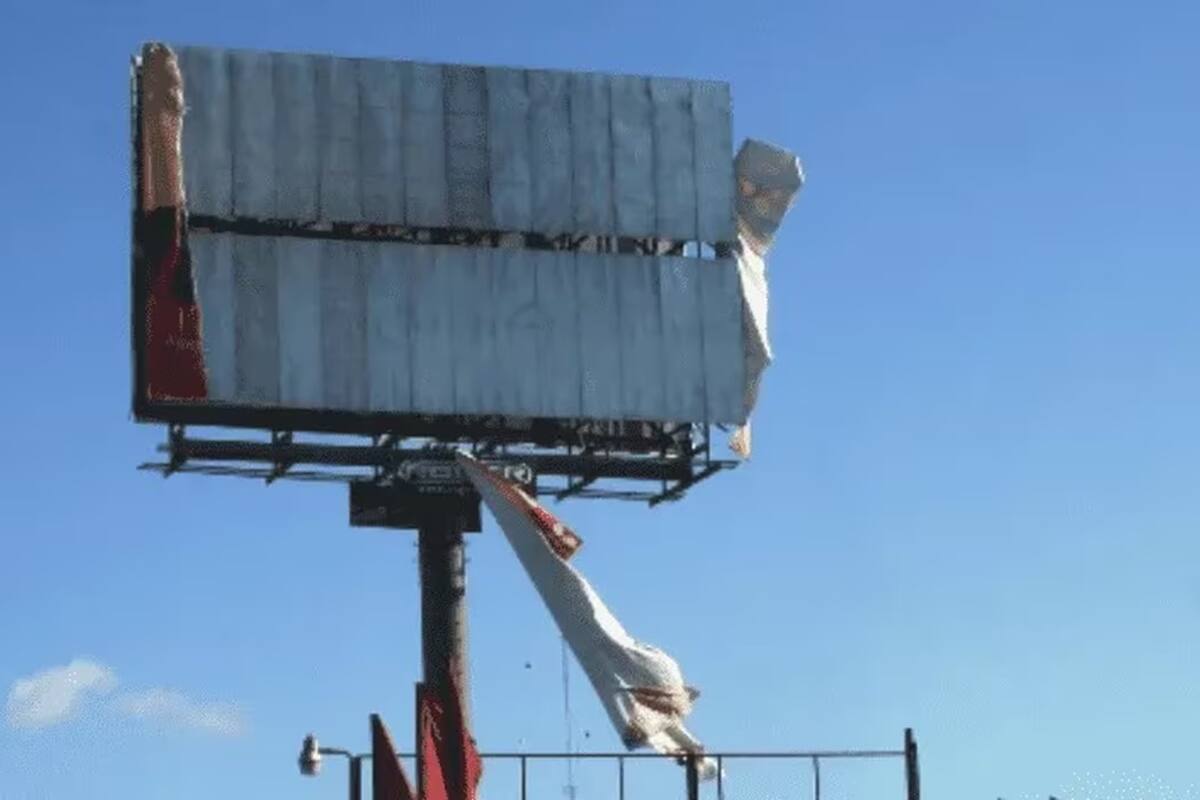 Solo el 60% de empresas de espectaculares son legales