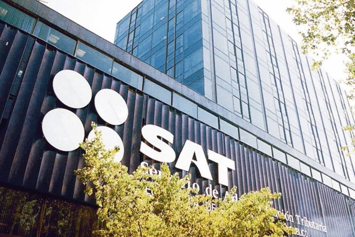 Cartas invitación del SAT: ¿Qué son y qué hacer si te llega una?