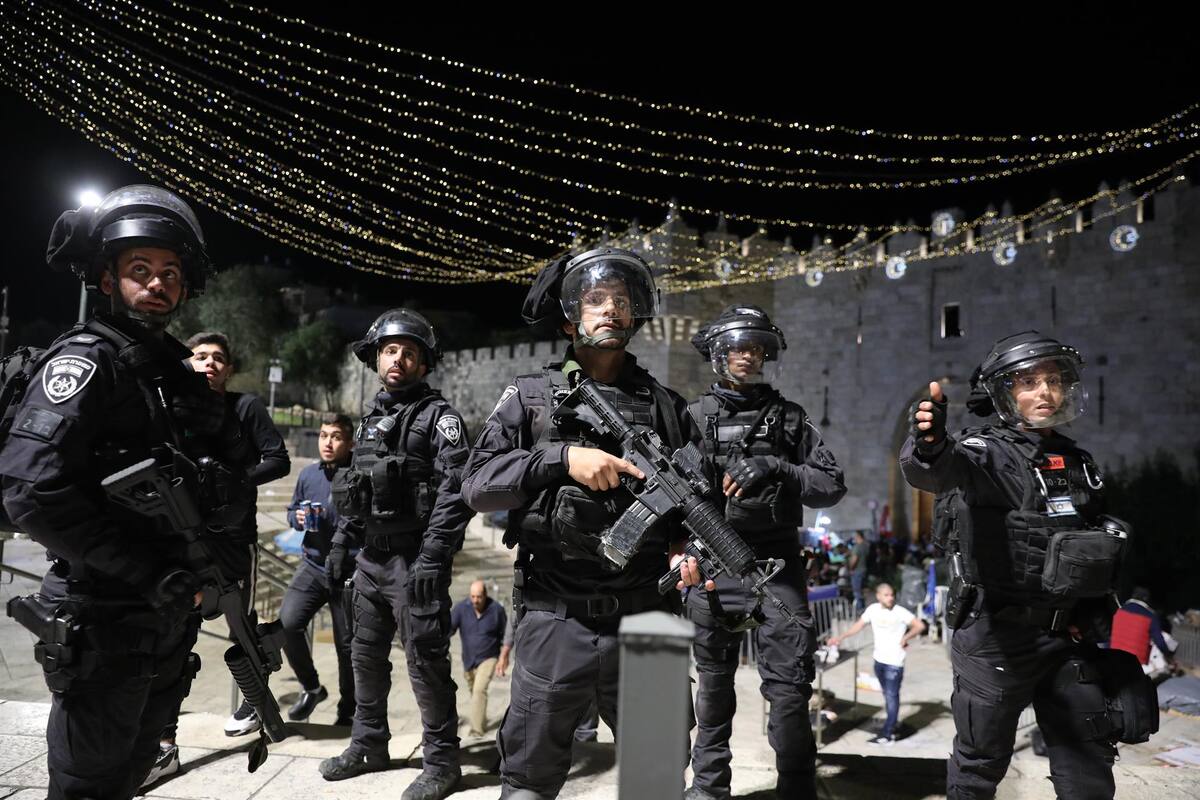 Tensión en Jerusalén, enfrentamientos entre palestinos e israelís deja decenas de heridos