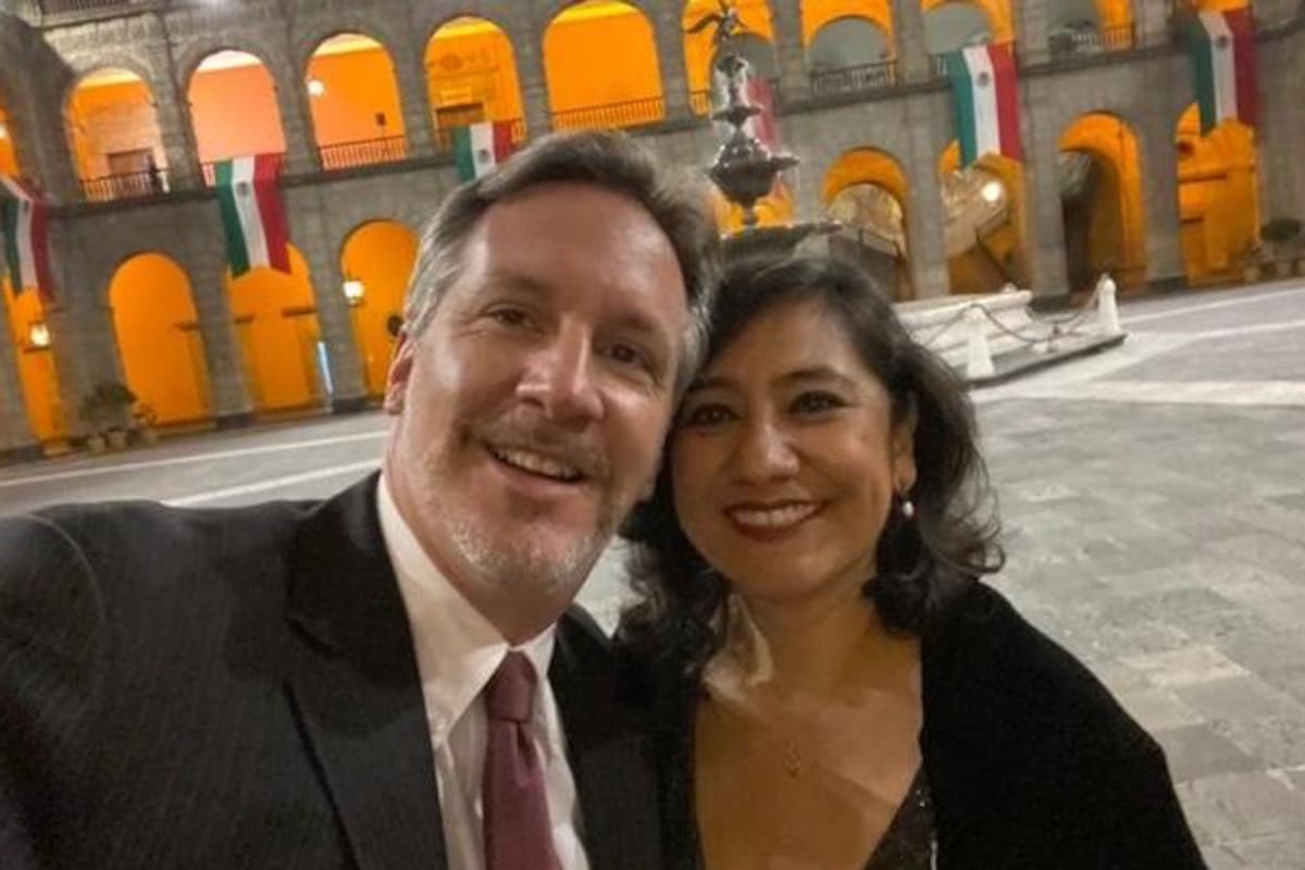 "John Ackerman es un padre y esposo feminista": Irma Eréndira Sandoval