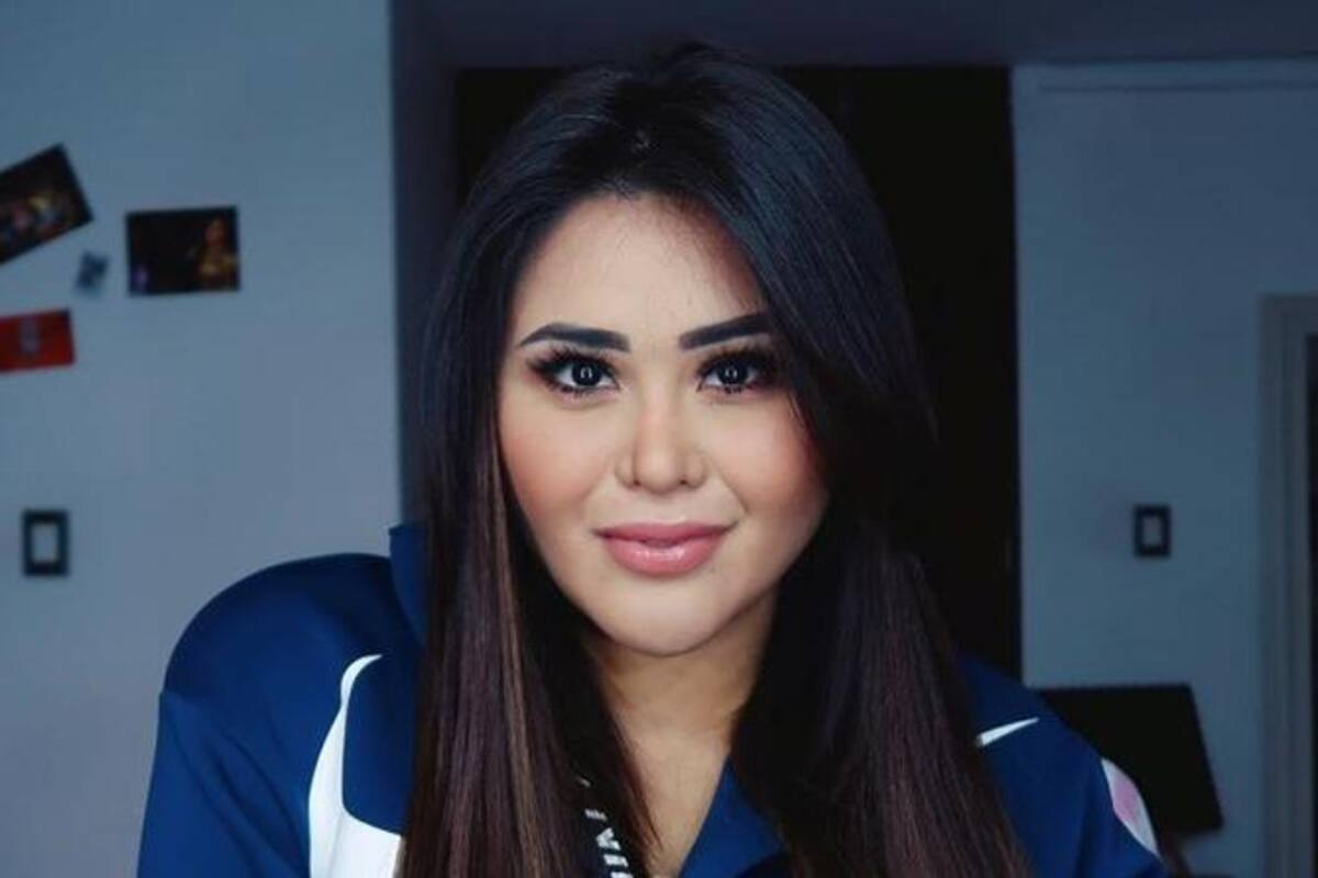Gomita empodera mujeres en redes sociales; la “destrozan” por maquillaje exagerado
