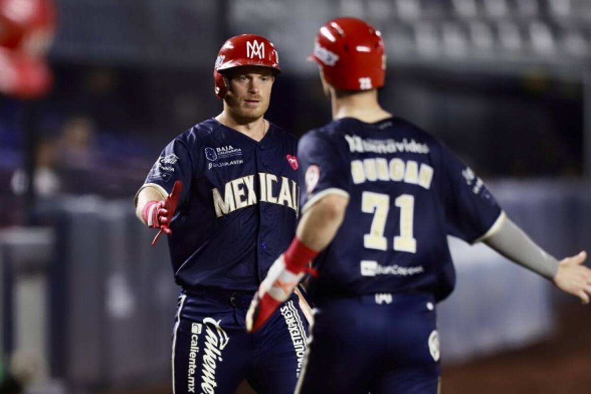 Águilas blanqueó a Sultanes