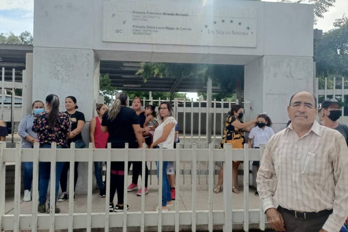 Ciudad Obregón: Padres de familia toman escuela primaria en Villa Fontana ante falta de docentes