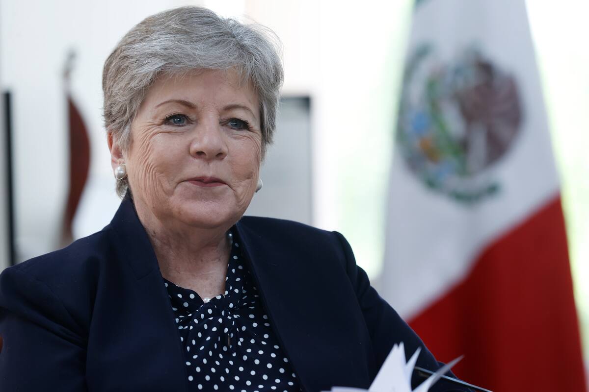 Canciller mexicana, Alicia Bárcena, acude a cumbre de Caricom en Jamaica para abordar crisis en Haití