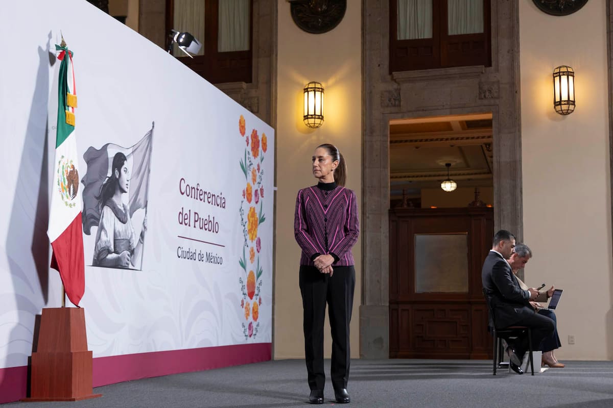 La presidenta constitucional de los Estados Unidos Mexicanos, la Doctora Claudia Sheinbaum Pardo en conferencia de prensa matutina en el salón de la Tesorería de Palacio Nacional. | Foto: Juan Carlos Buenrostro/Presidencia