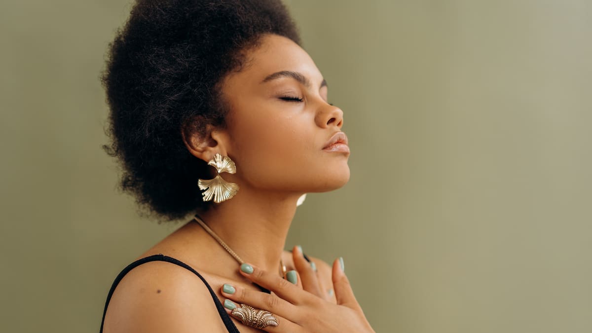 ¿Molesto? ¿Cansado? Suspirar en realidad es bueno para tu salud