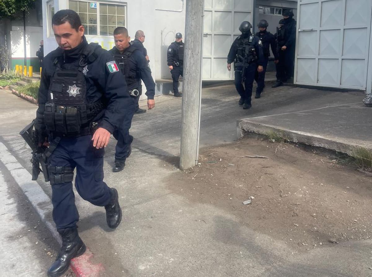 La reunión con los policías municipales duró alrededor de 3 horas.