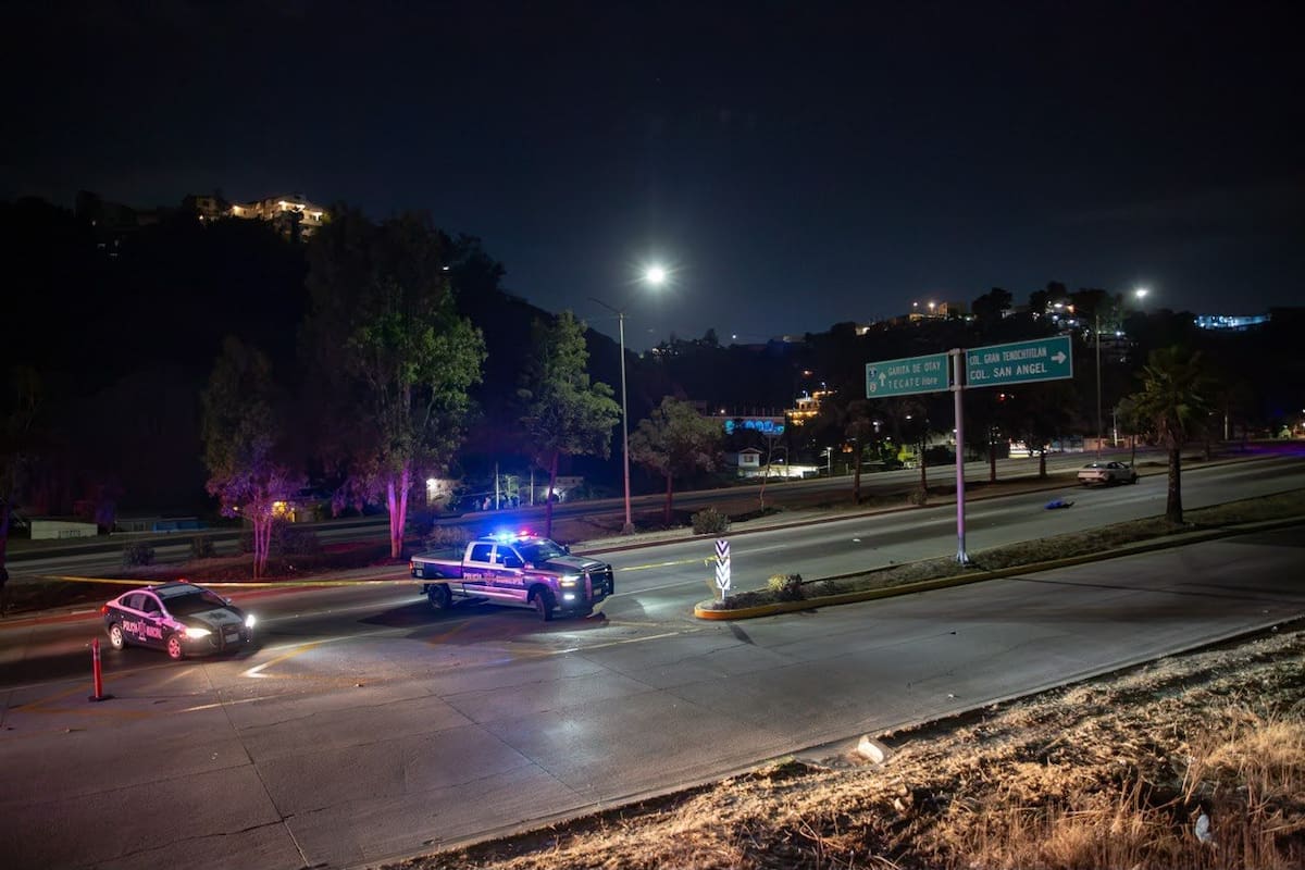 Muere hombre atropellado sobre el Periférico; conductor queda detenido