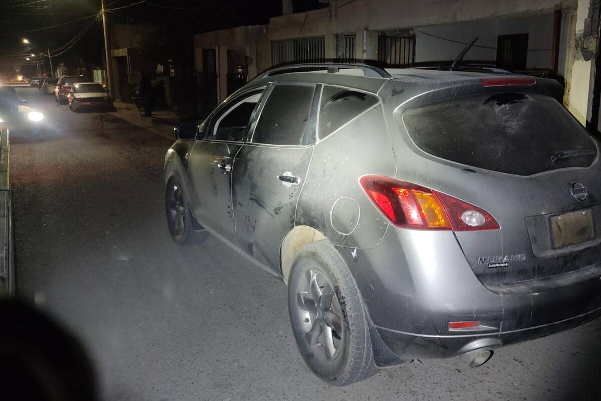 Hermosillo: Ve pasar su auto robado, llama al 911 y lo recupera