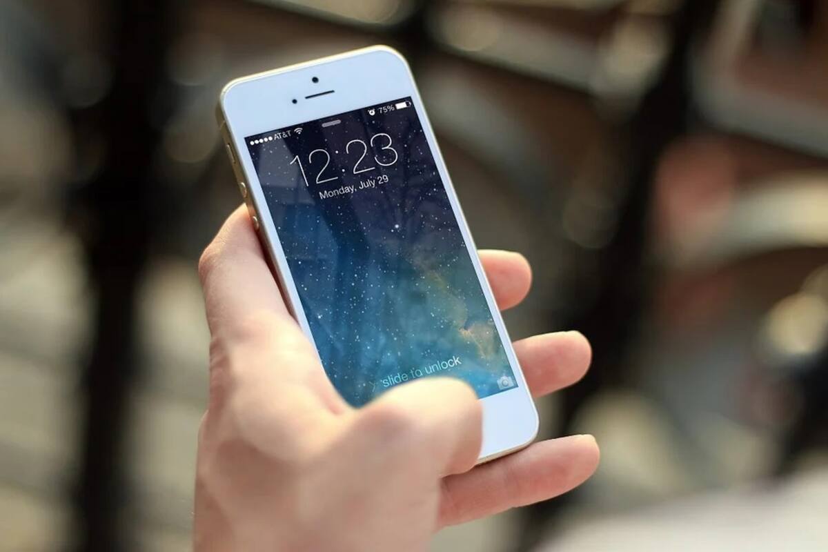 Compra en línea un iPhone y en su lugar recibe un yogur de manzana