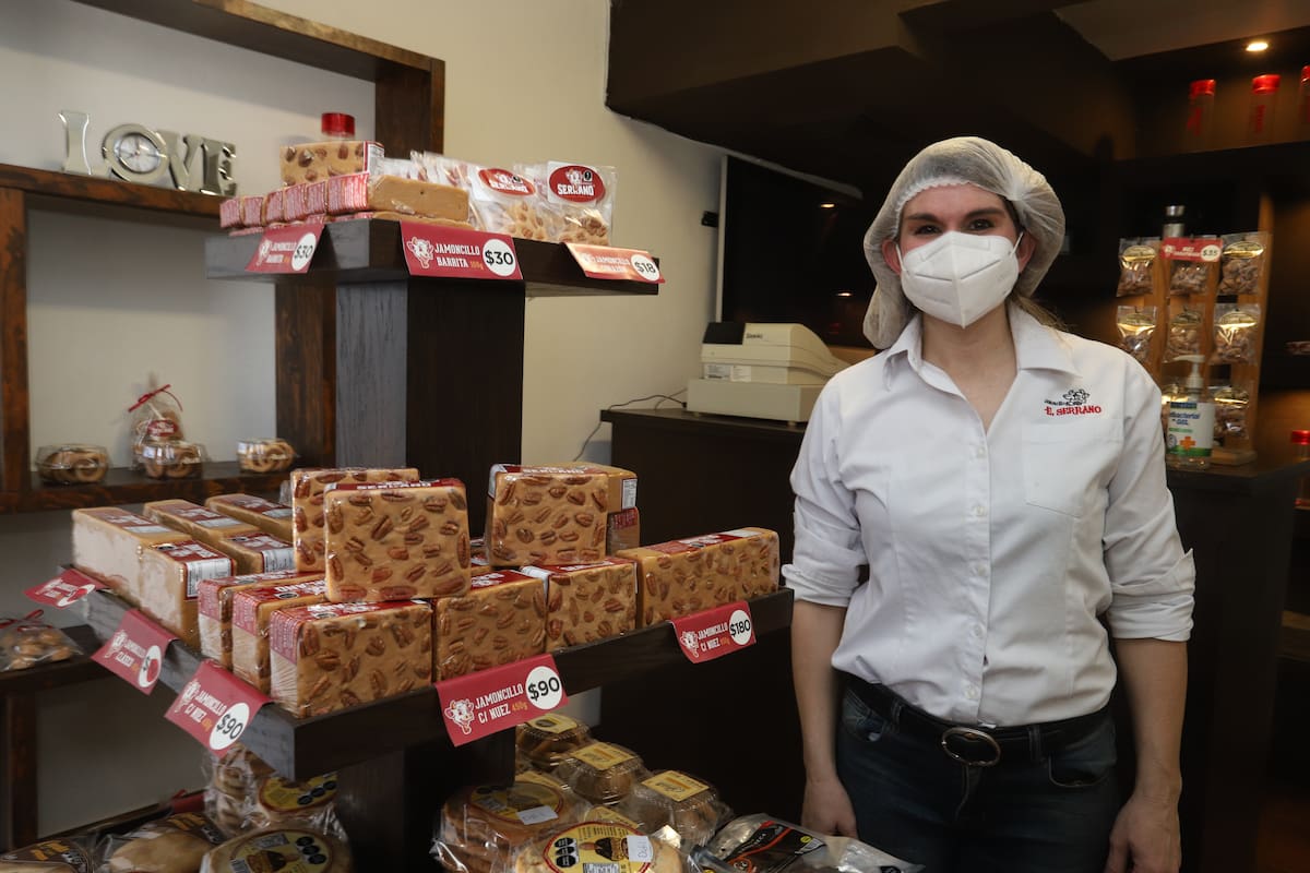 Lizeth hereda la dulce tradición de elaborar jamoncillos