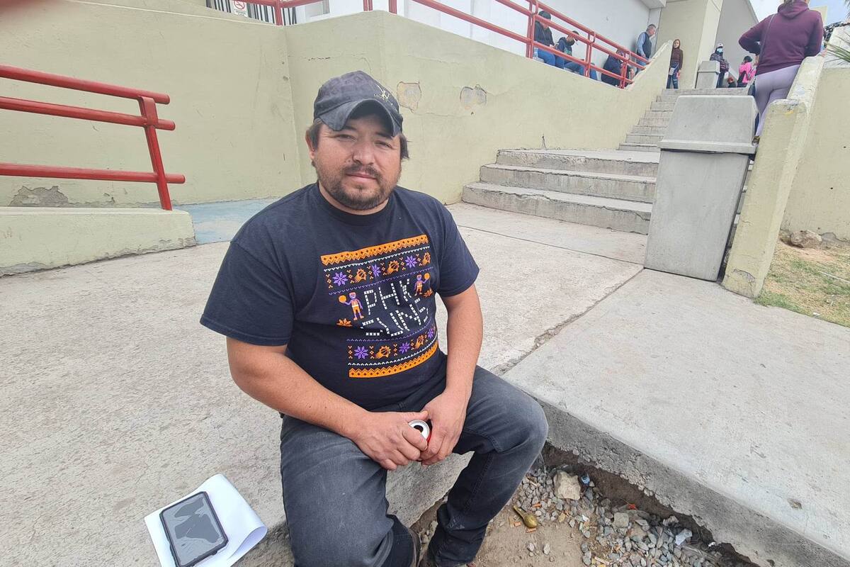 Ezequiel pasa Navidad en hospital porque su bebé recién nacido requirió atención por problemas respiratorios