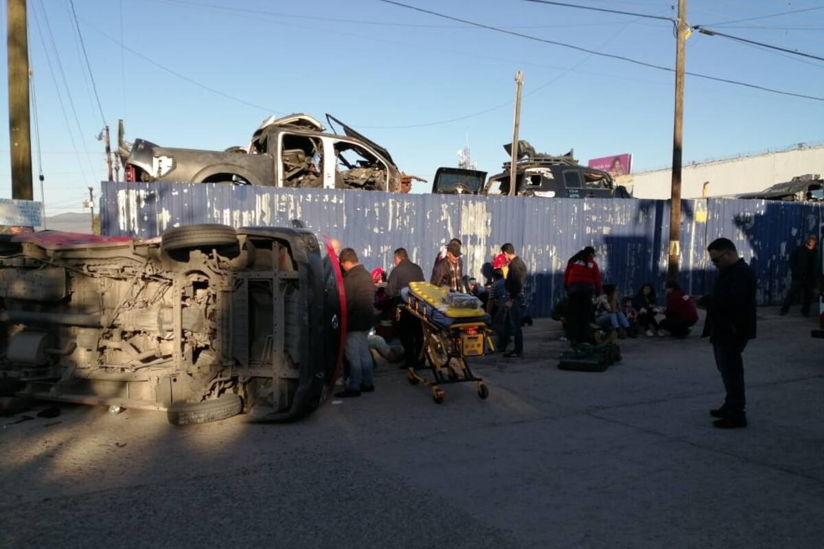 Choque entre taxi y camioneta deja 9 lesionados en Tijuana