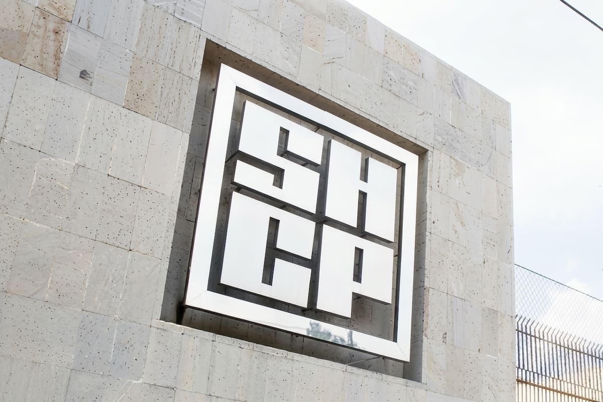 Hacienda obliga a empresas y personas físicas a conservar durante 10 años los expedientes de sus clientes para prevenir y detectar lavado de dinero