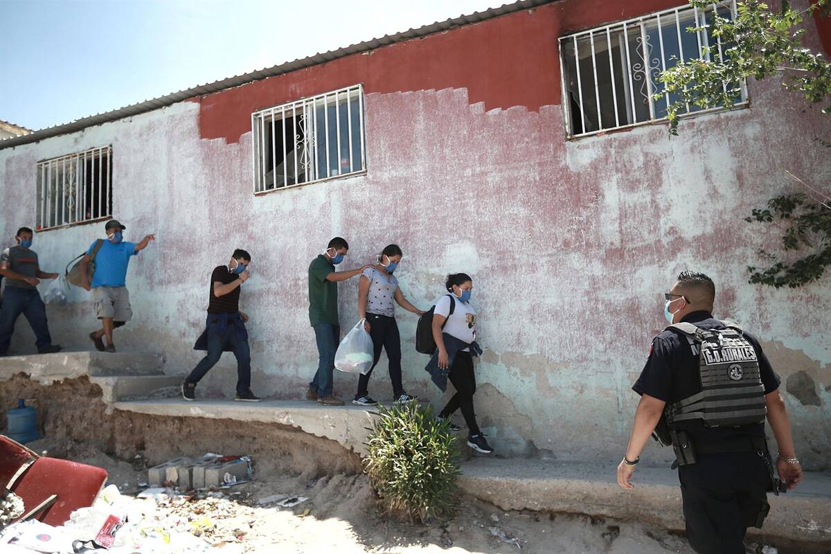 Arrestan en Ciudad Juárez a 53 migrantes que buscaban cruzar a EU; aclaran que no sufrieron violencia en el intento