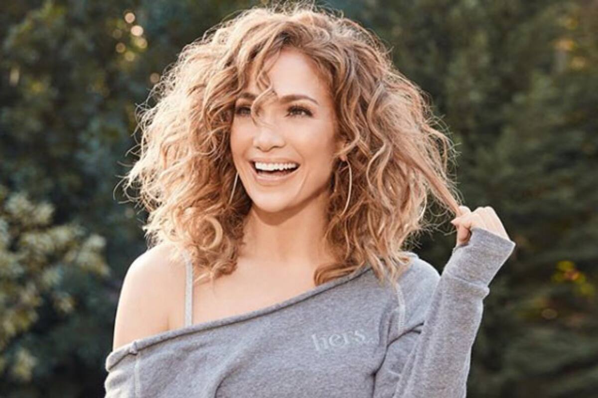 Sorprende JLo con foto sin maquillaje