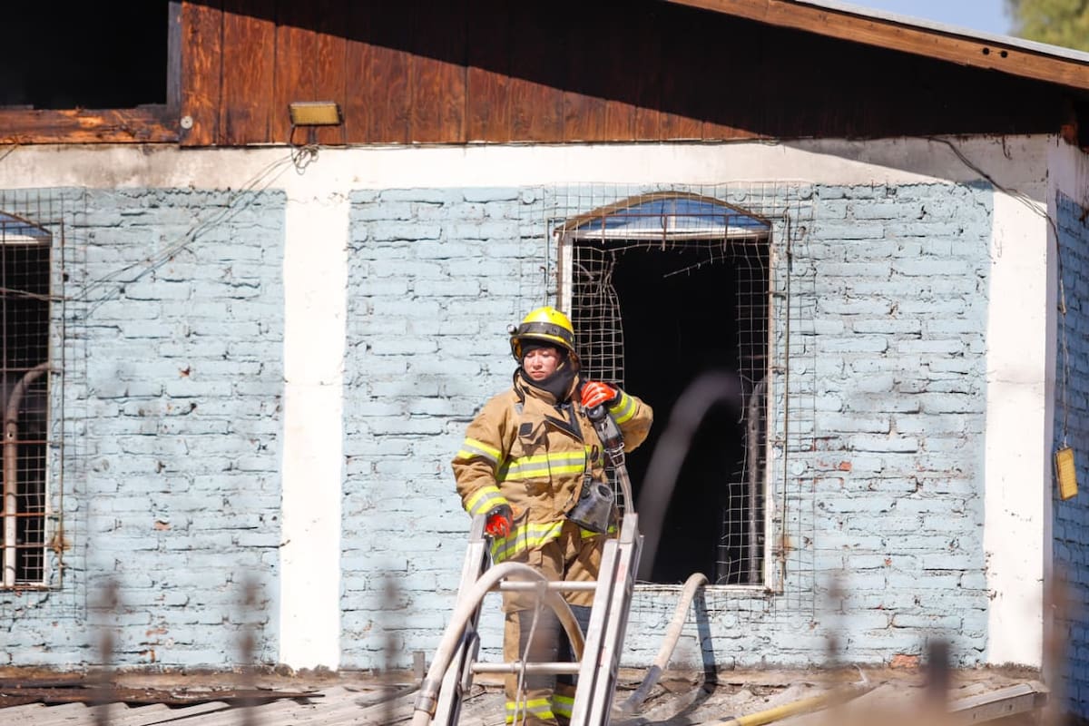 Incendio arrasa centro de rehabilitación en el ejido Pólvora; 24 internos evacuados