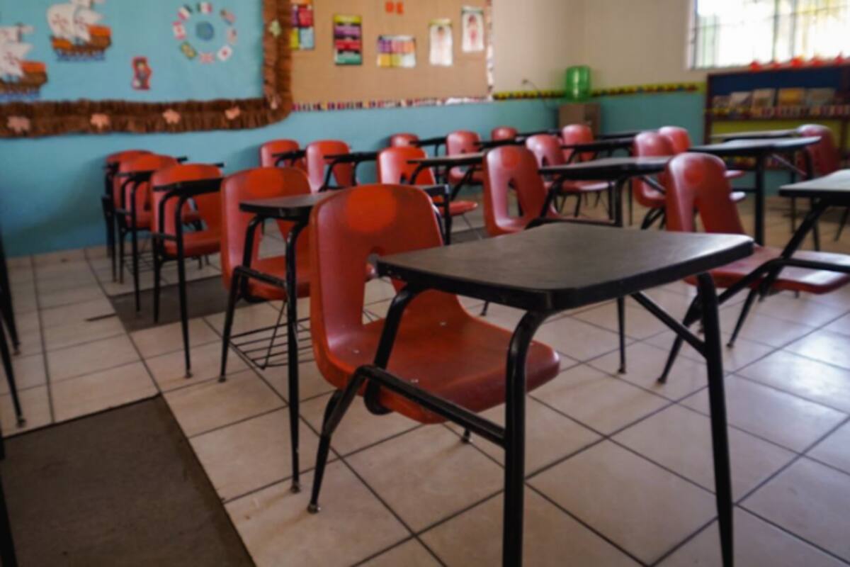 En próximas semanas se logrará cubrir los mil 800 espacios de docentes faltantes